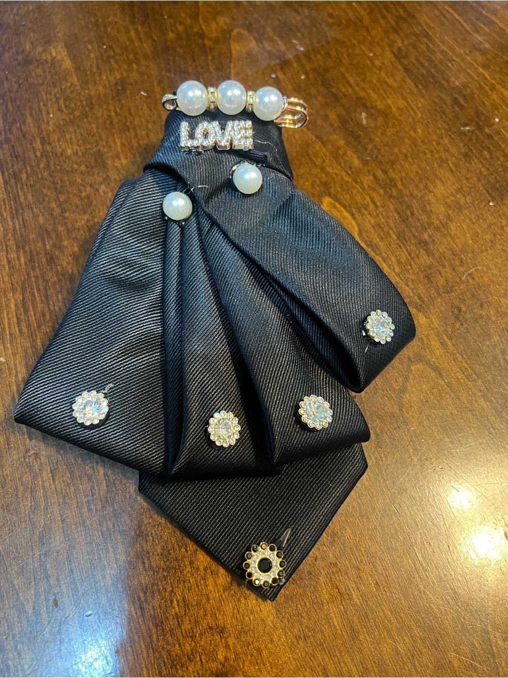 Black Pearl & Crystal 'LOVE' Brooch Accent for Women